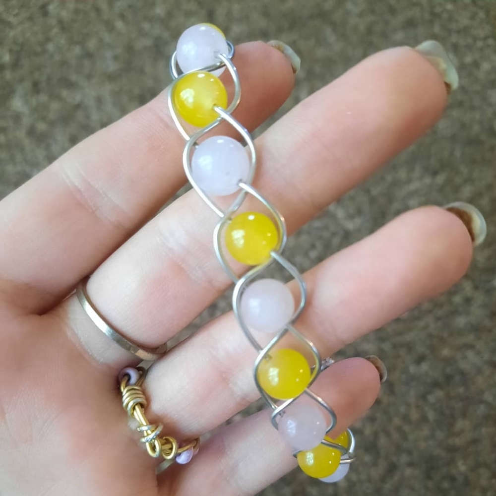 Hand made bracelet - Picture 2 of 2